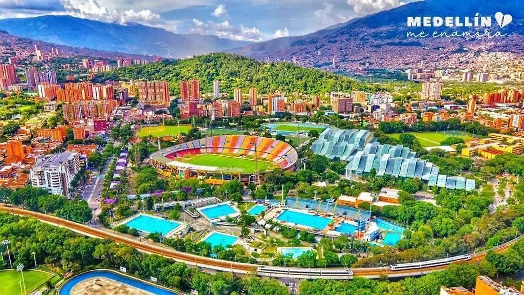 Apartamento Laureles Estadio Medellin 203 Balcon Colombia