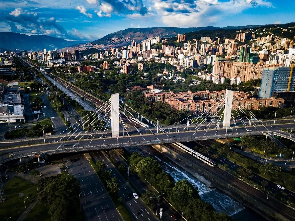 Apartamento Laureles Estadio Medellin 203 Balcon 0*,  Colombia